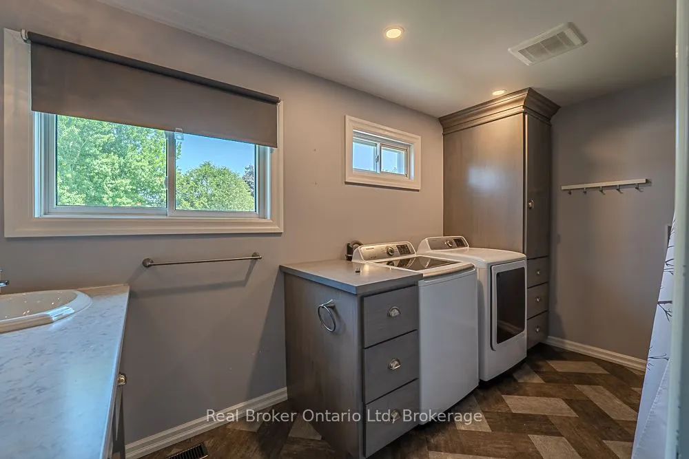 144 Loucks Lane
