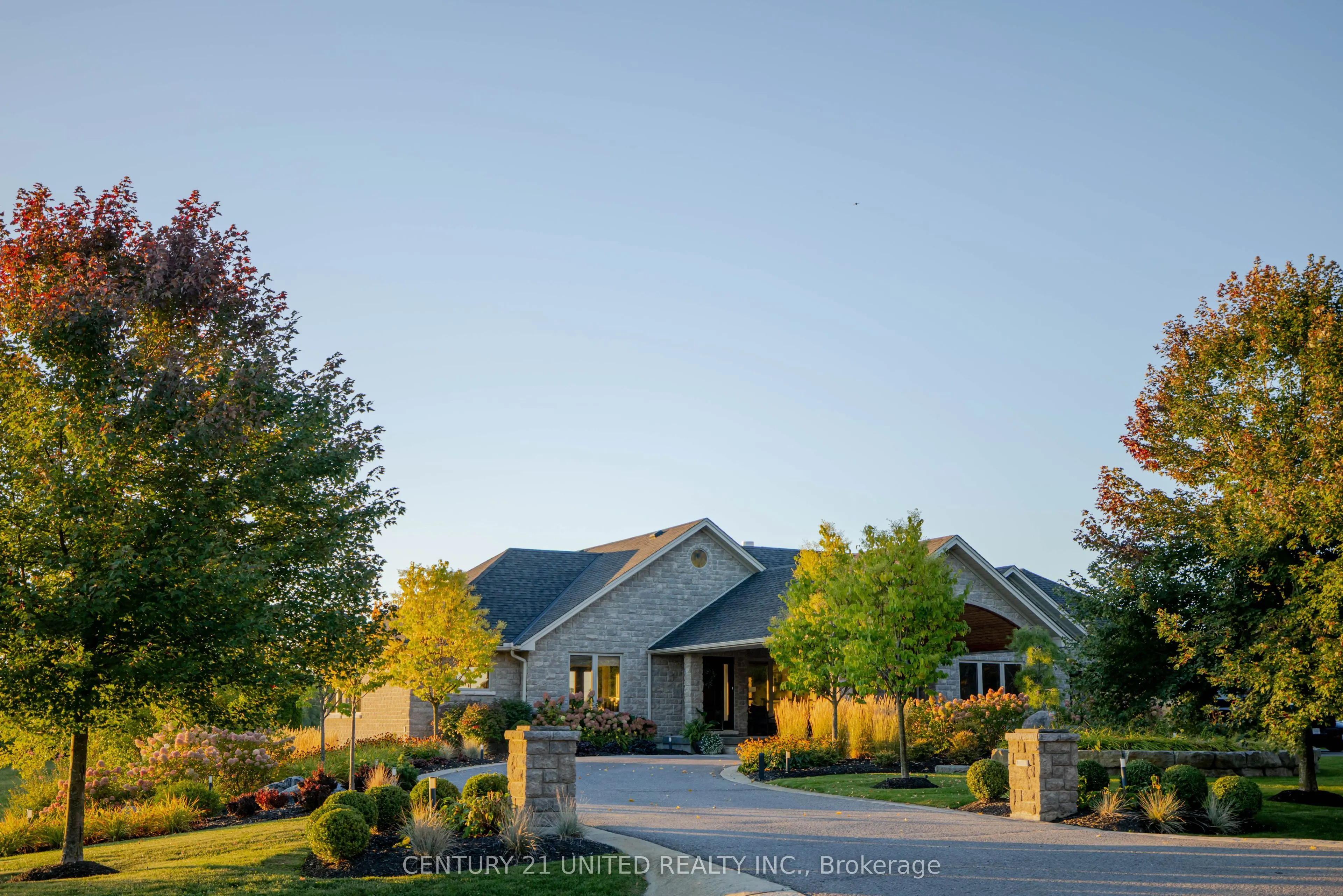7 Maplehill Drive