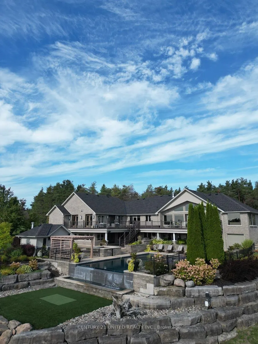 7 Maplehill Drive