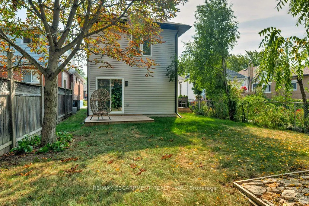 38 East 16th Street