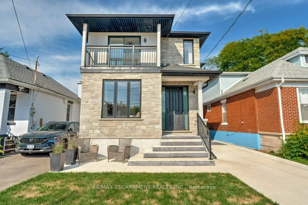 38 East 16th Street