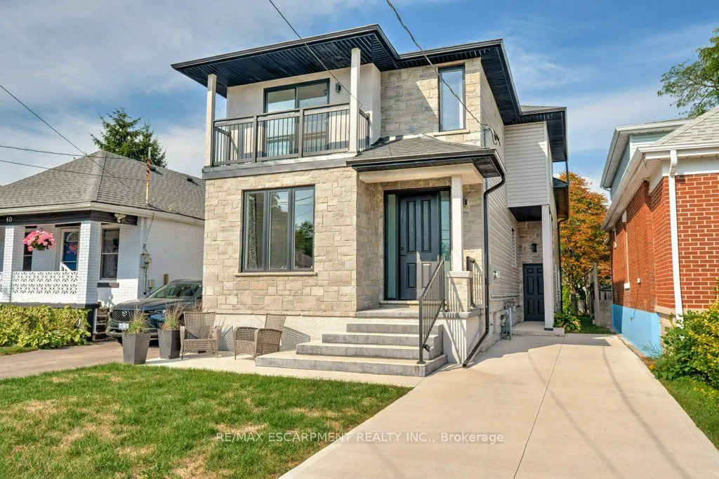 38 East 16th Street