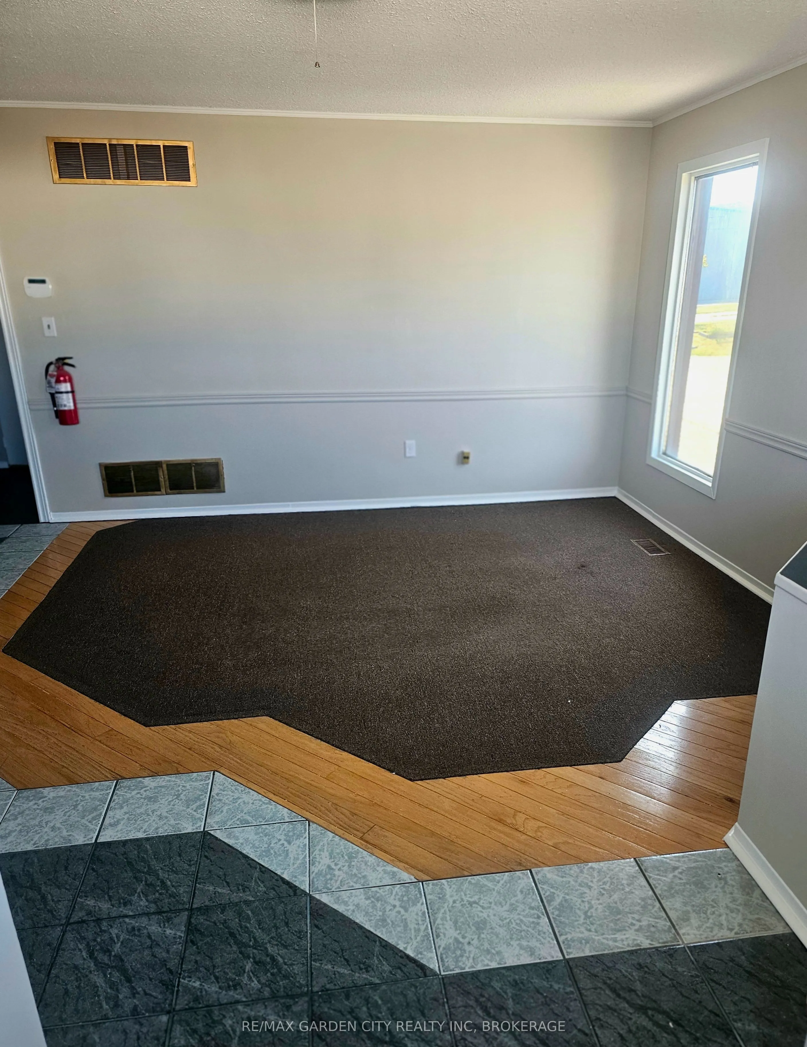 215 Roberts Road, #upper back