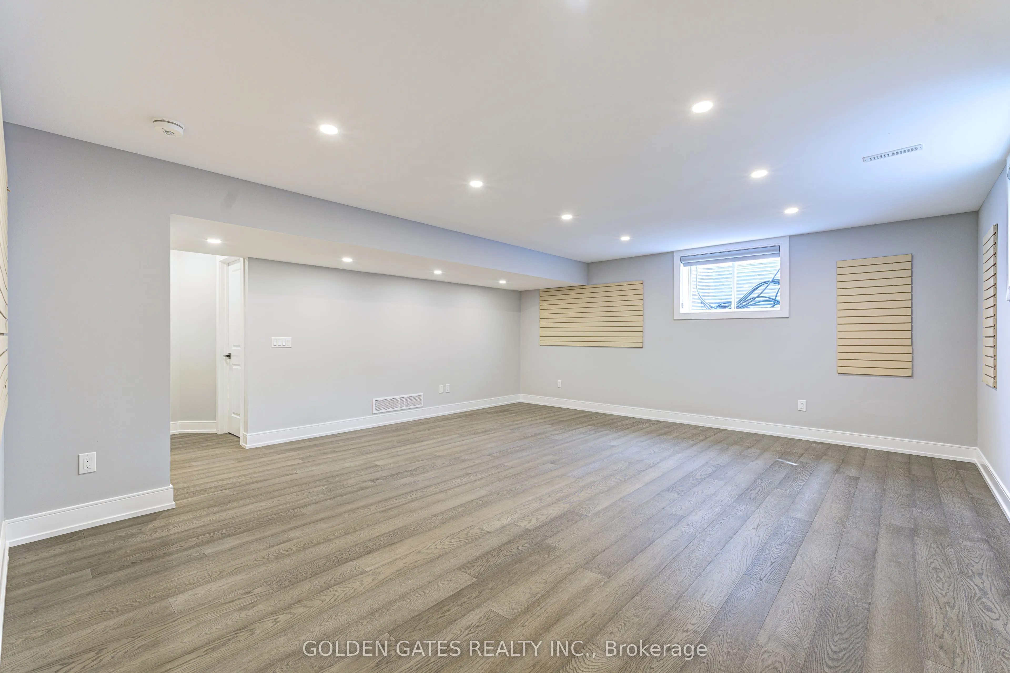 2 Seaton Crescent