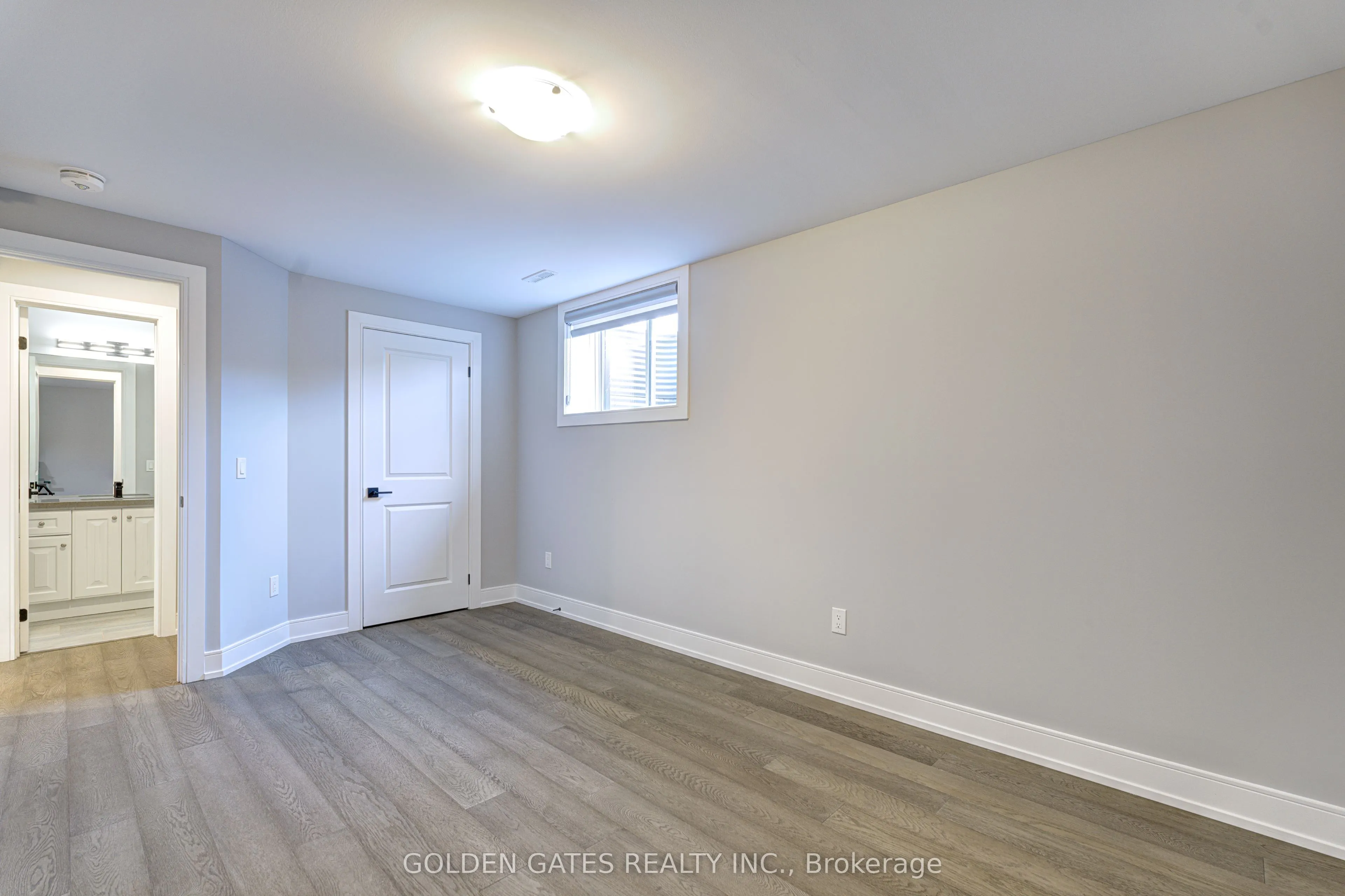 2 Seaton Crescent