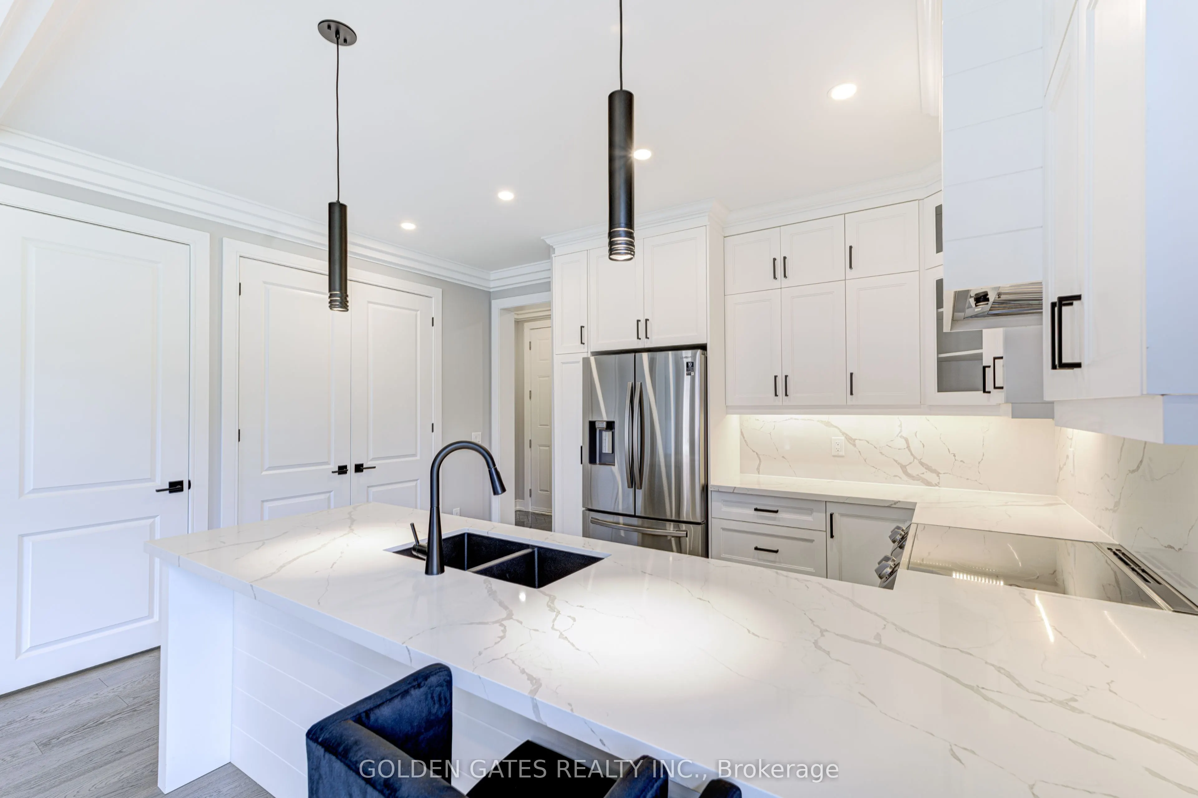 2 Seaton Crescent