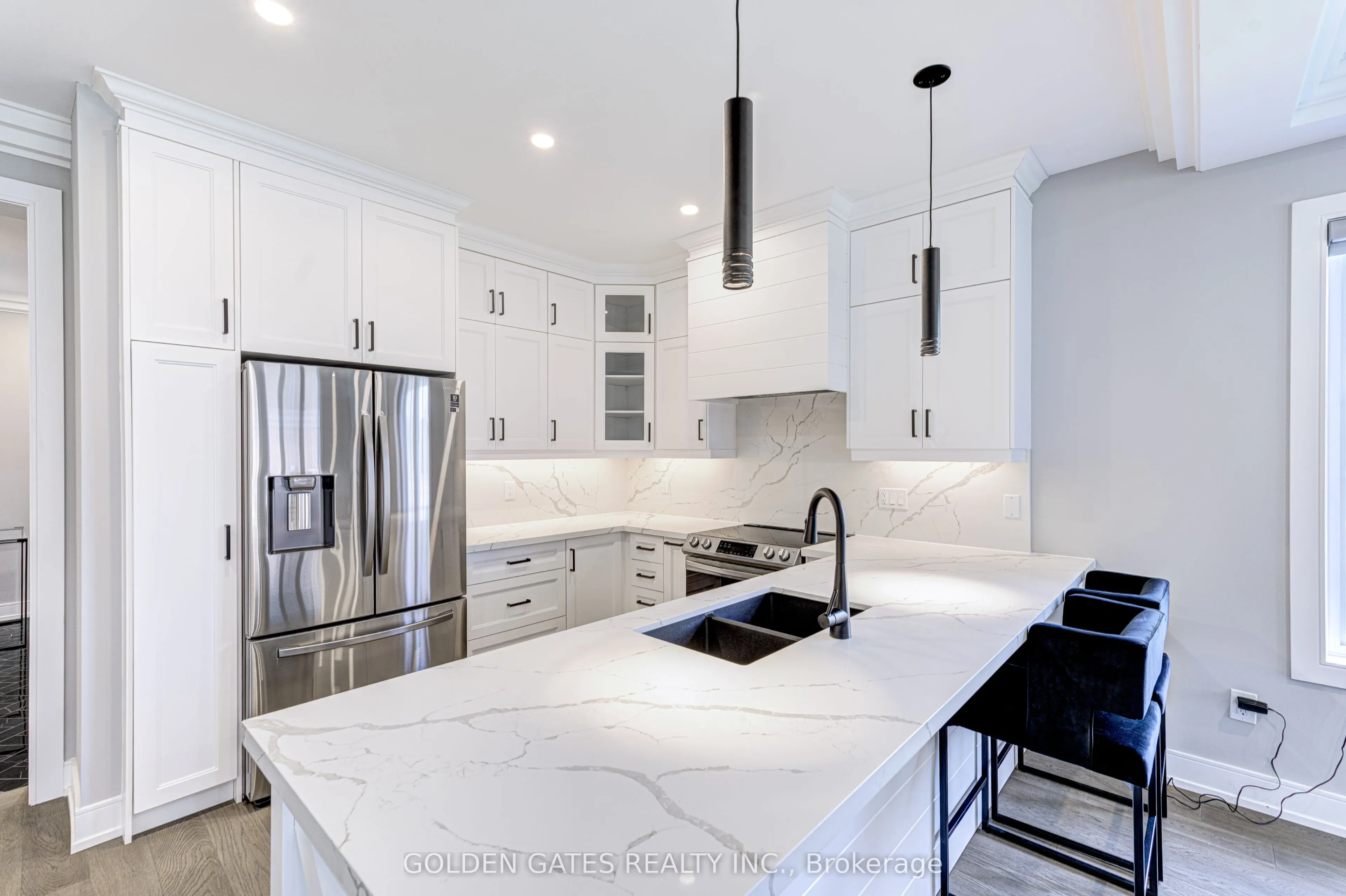 2 Seaton Crescent