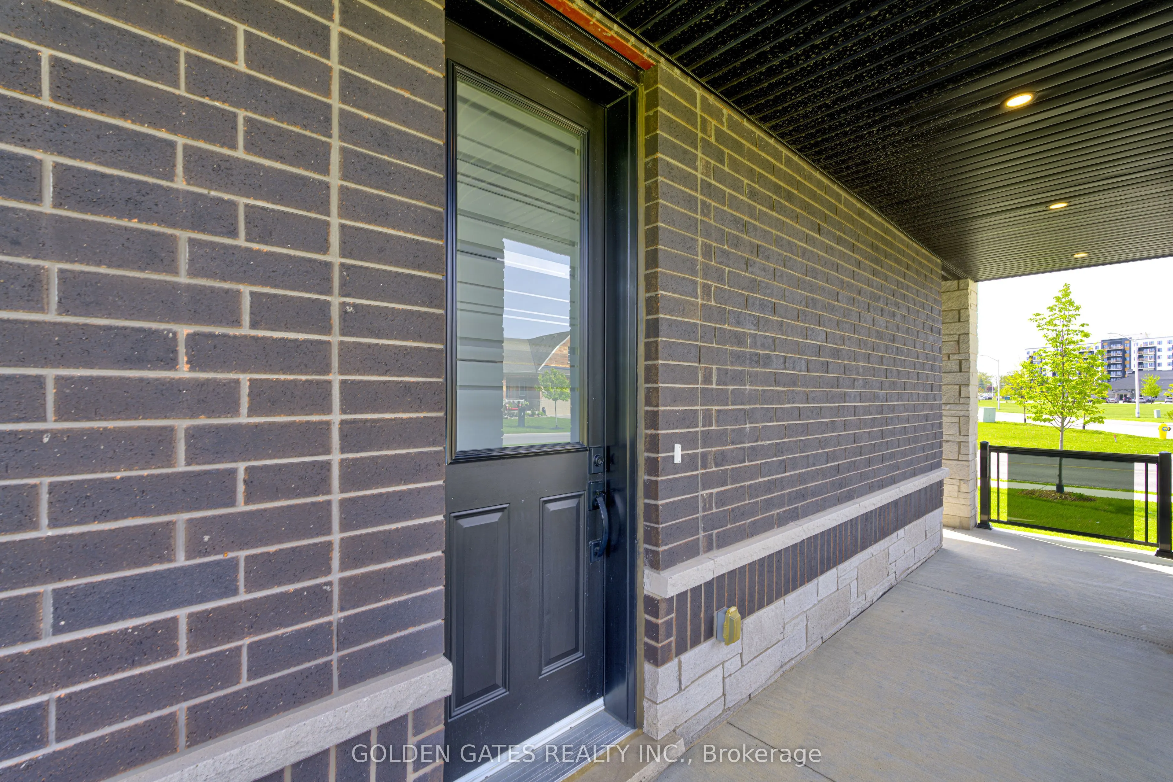 2 Seaton Crescent