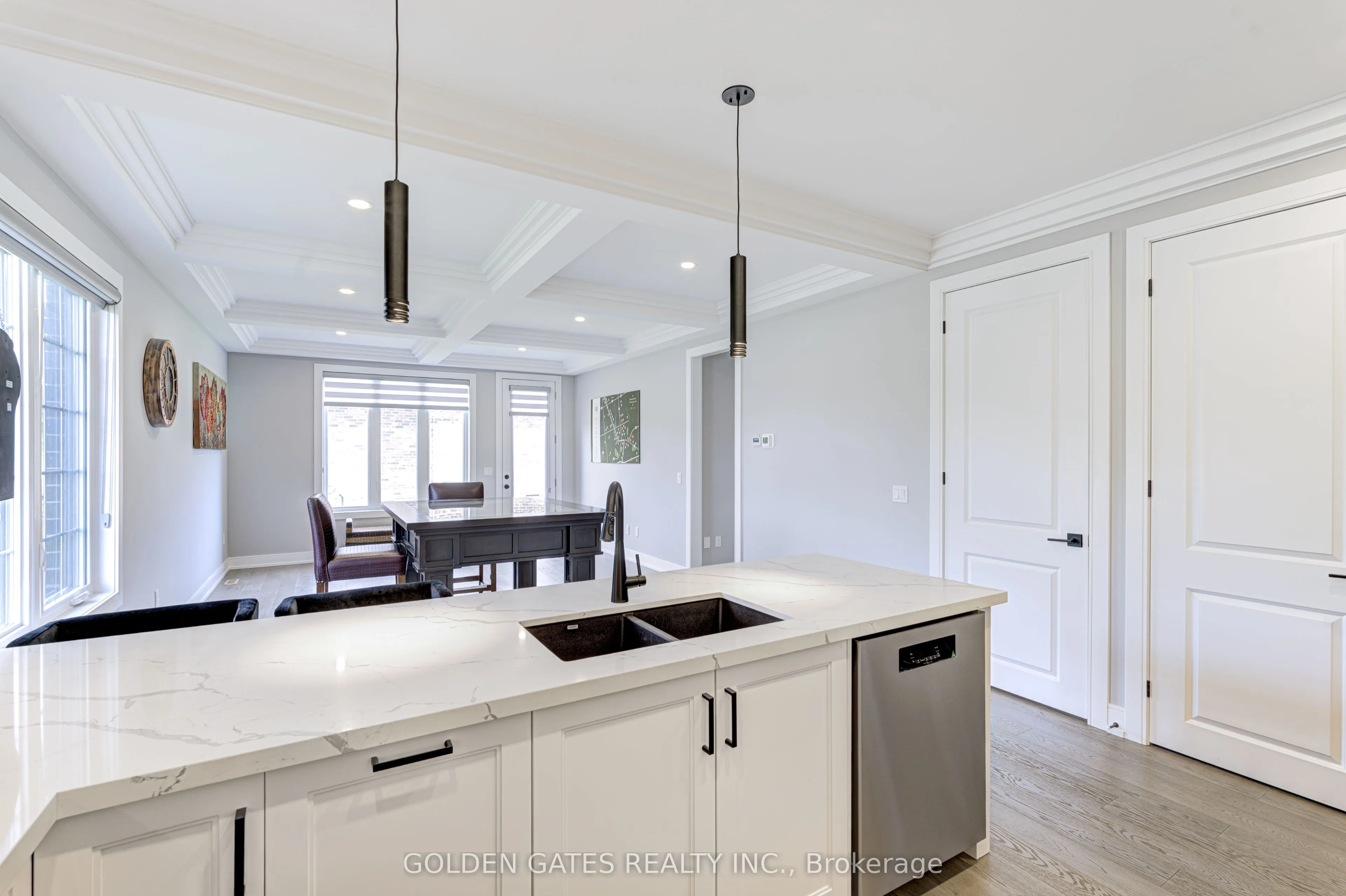 2 Seaton Crescent