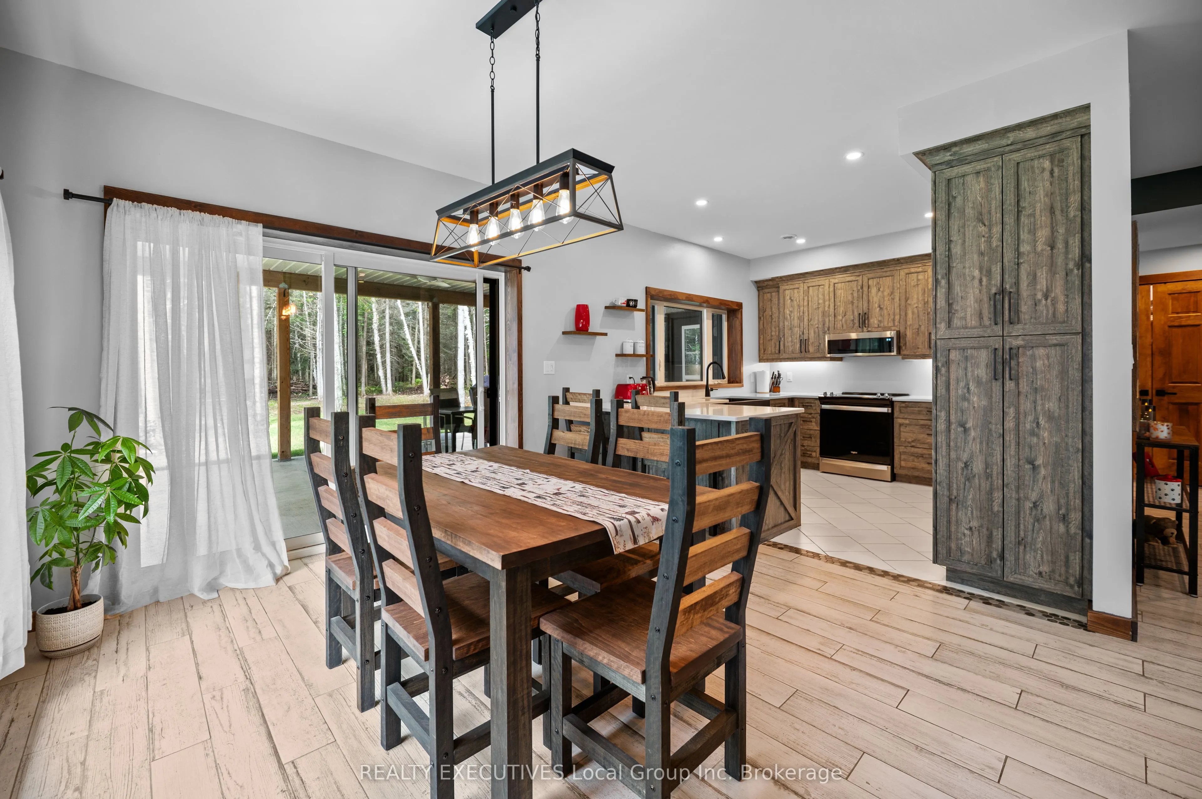 2149 SOUTH SHORE Road