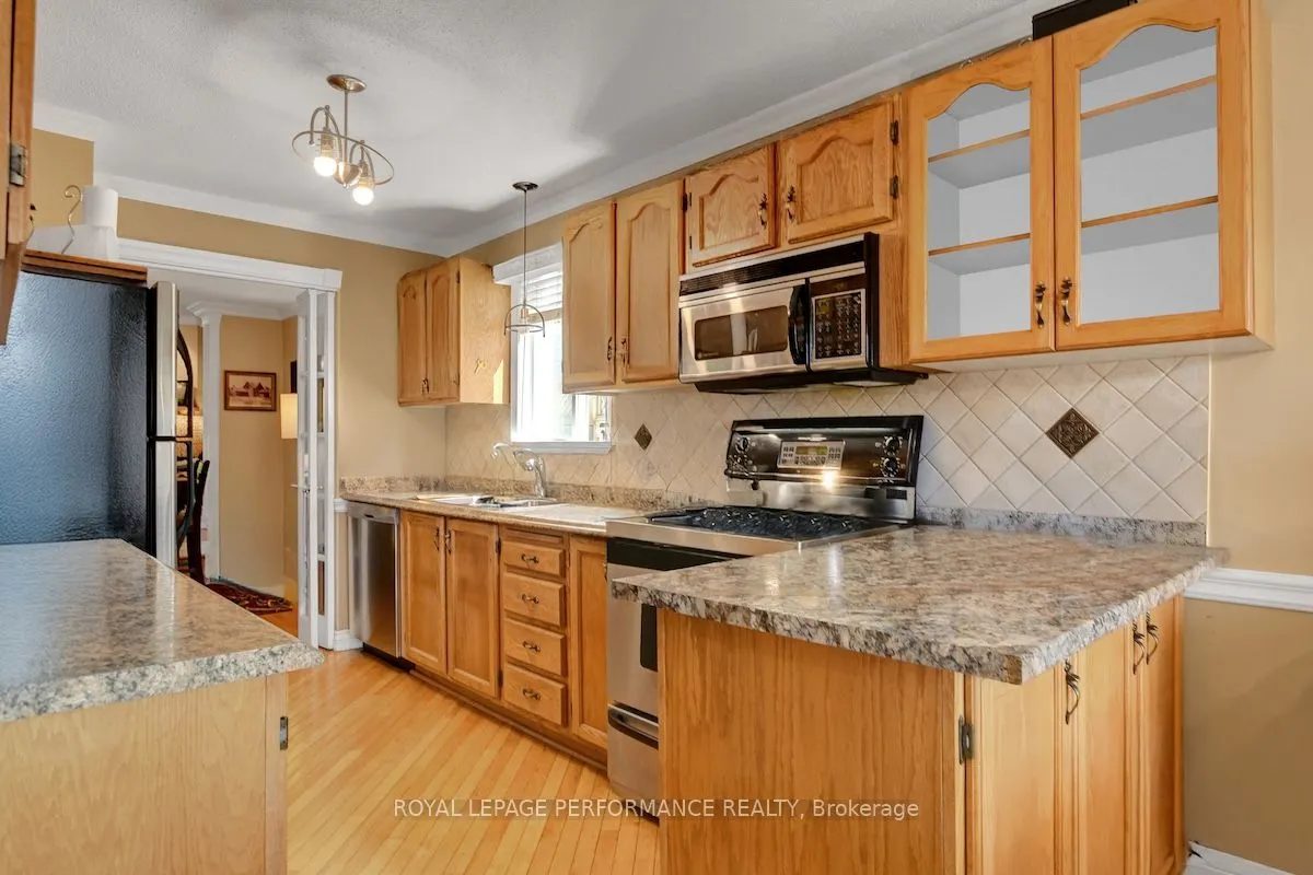 1815 Belval Crescent