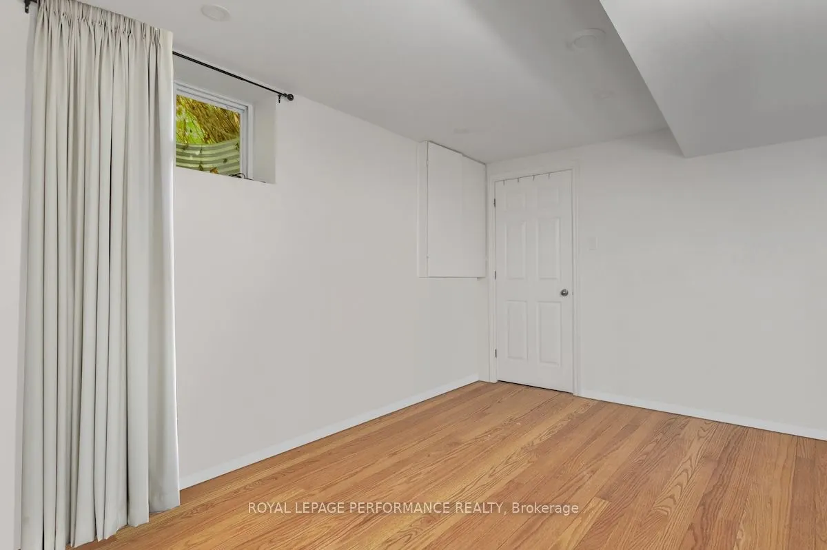 1815 Belval Crescent