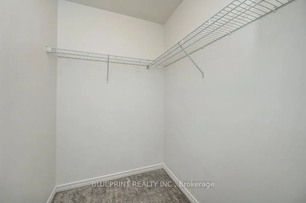 10 GOLDIE MILL Road, #11
