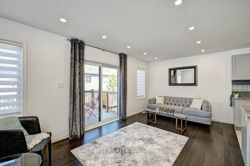 10 GOLDIE MILL Road, #11