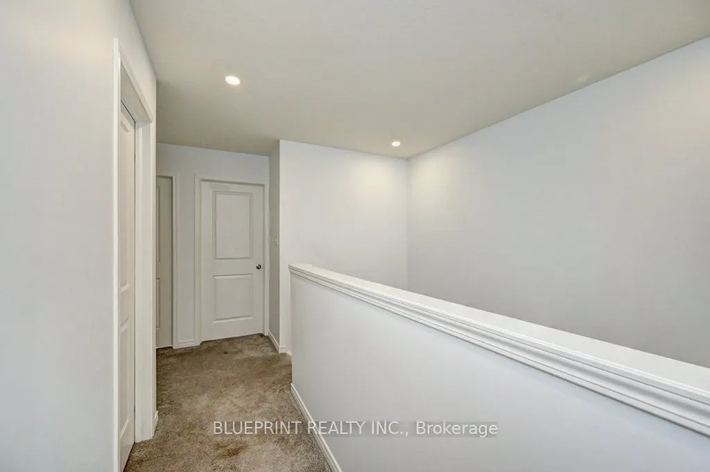 10 GOLDIE MILL Road, #11