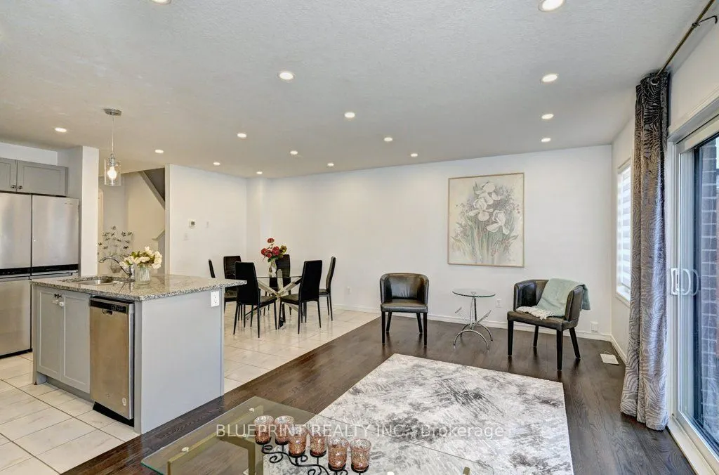 10 GOLDIE MILL Road, #11