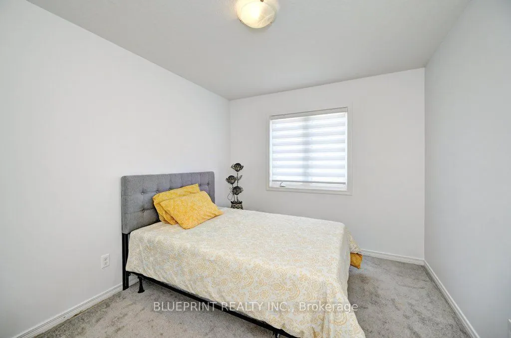 10 GOLDIE MILL Road, #11
