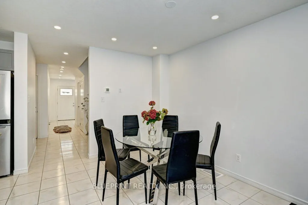 10 GOLDIE MILL Road, #11