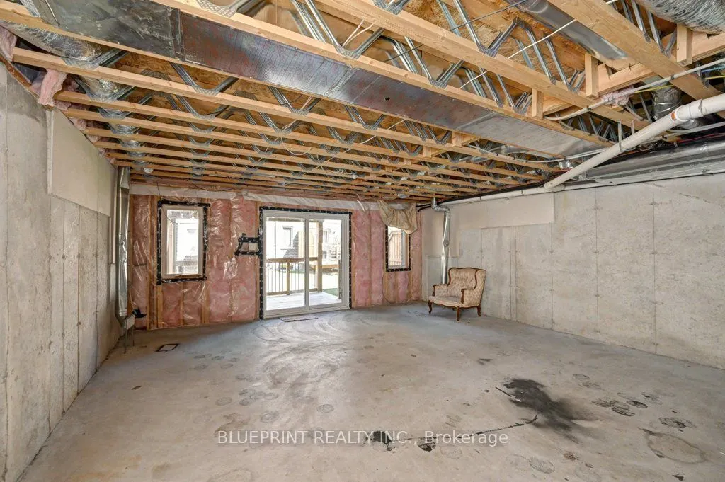 10 GOLDIE MILL Road, #11
