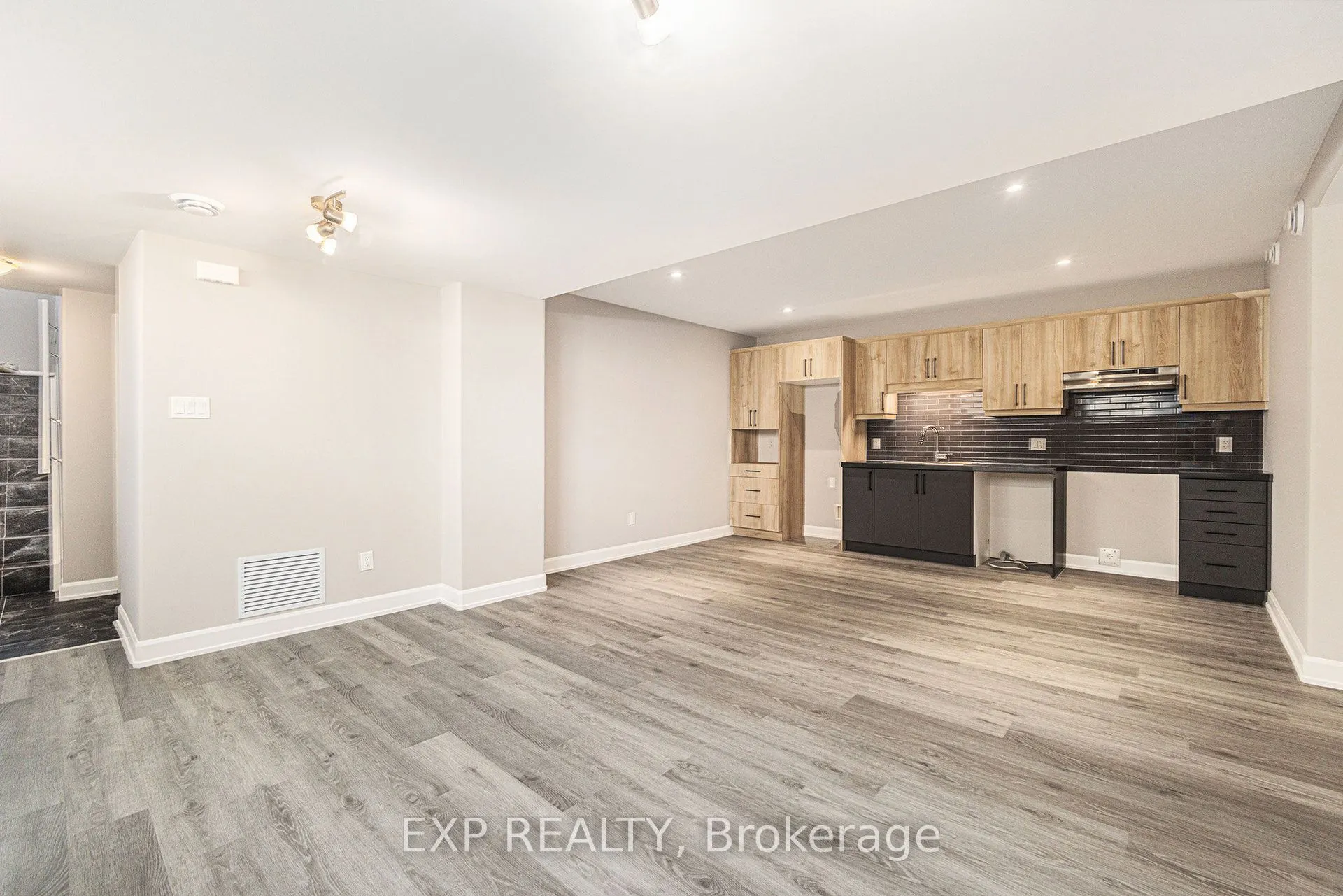 1214 MONTBLANC Crescent, #A