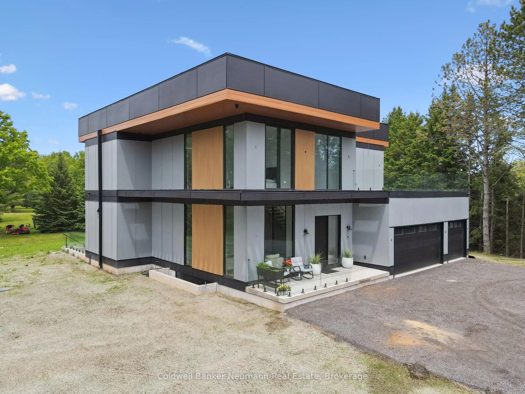 7638 Wellington Road 34 Road