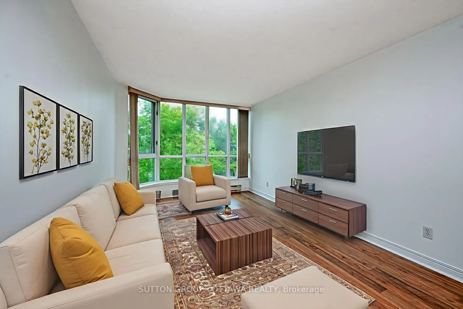 550 Cambridge Street S, #202