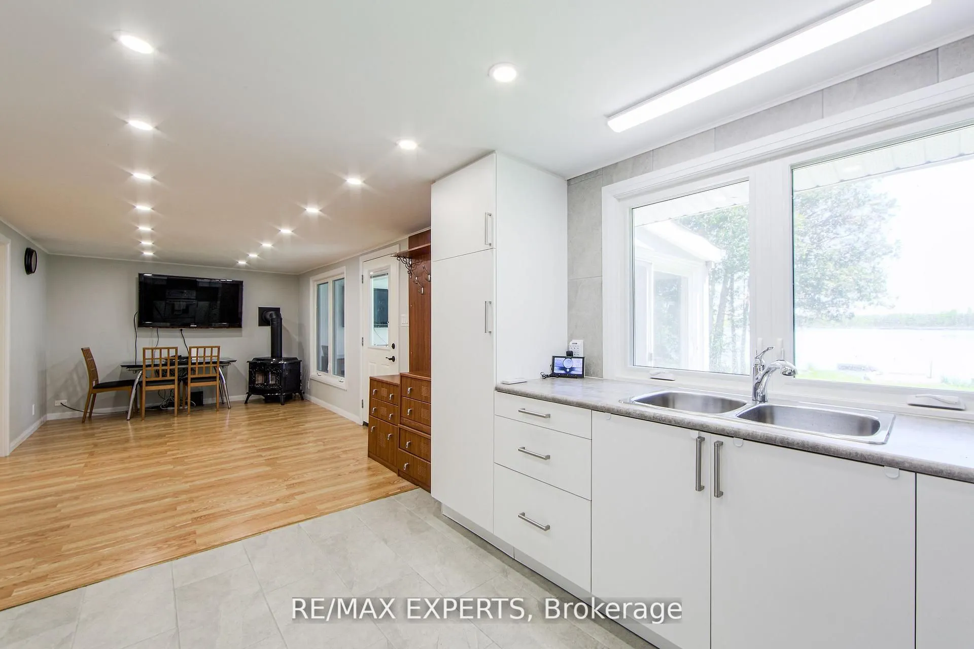 24 Riverside Drive