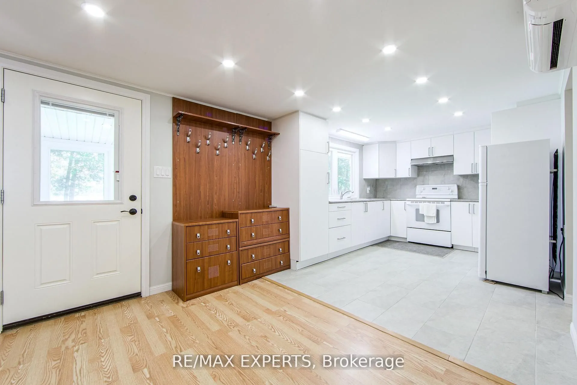 24 Riverside Drive