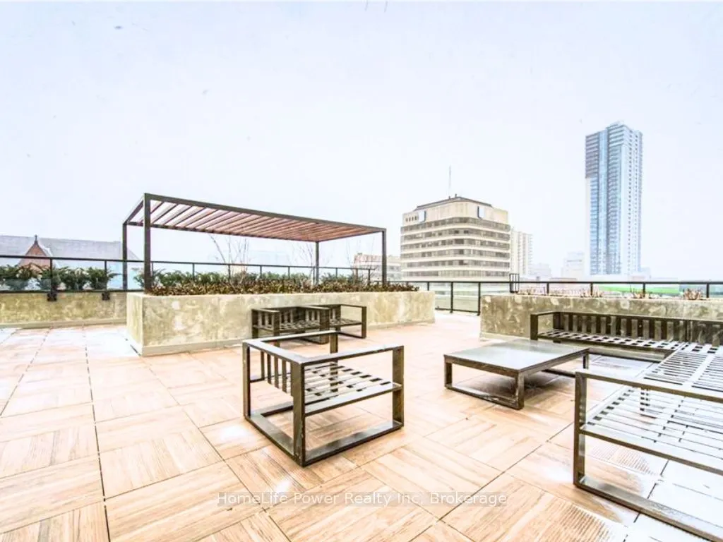 55 Duke Street W, #407