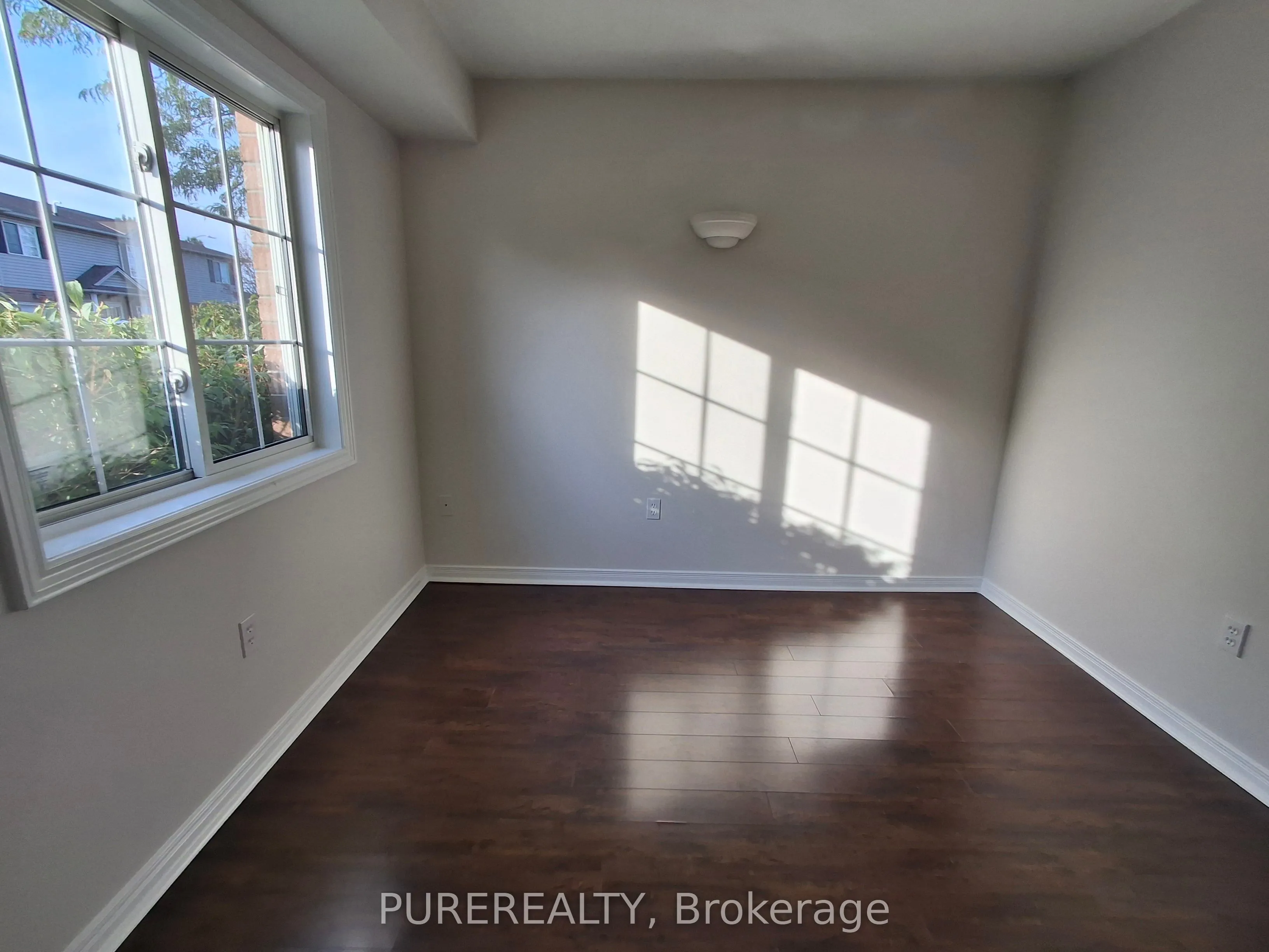 996 Rymal Road E, #15
