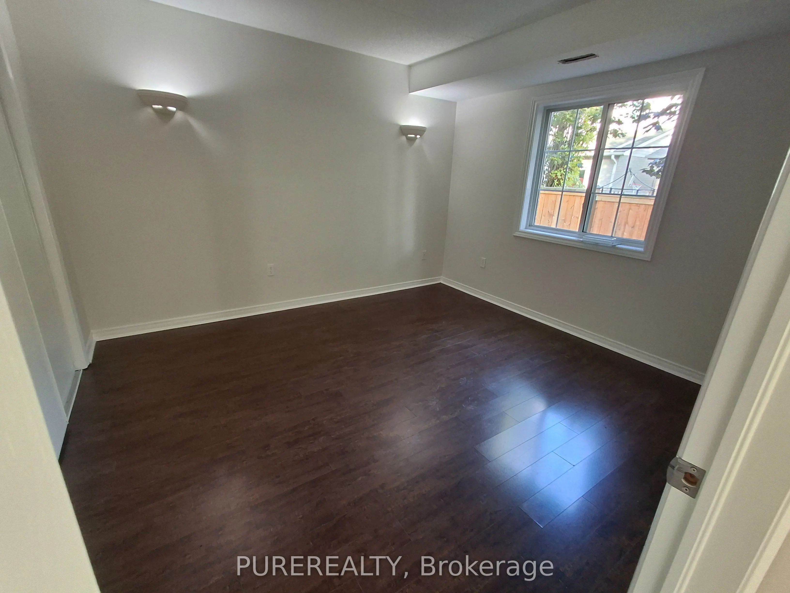 996 Rymal Road E, #15