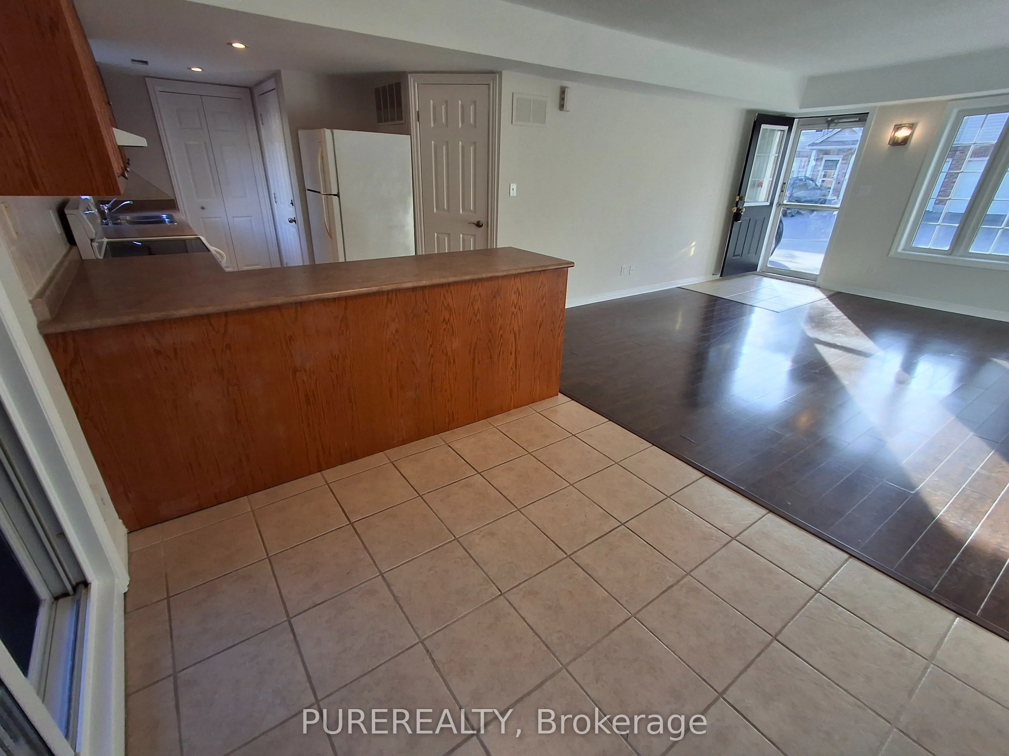 996 Rymal Road E, #15
