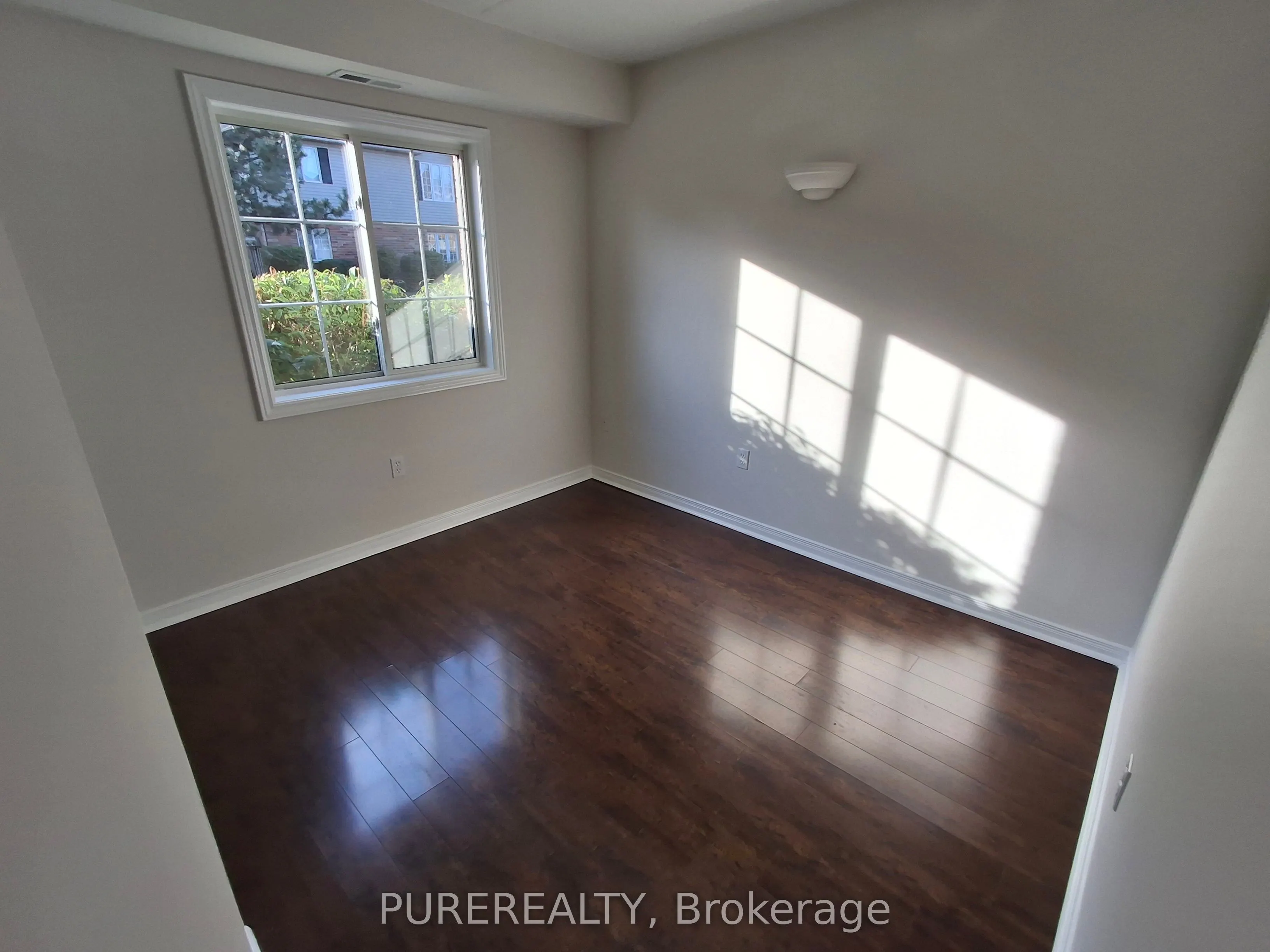 996 Rymal Road E, #15