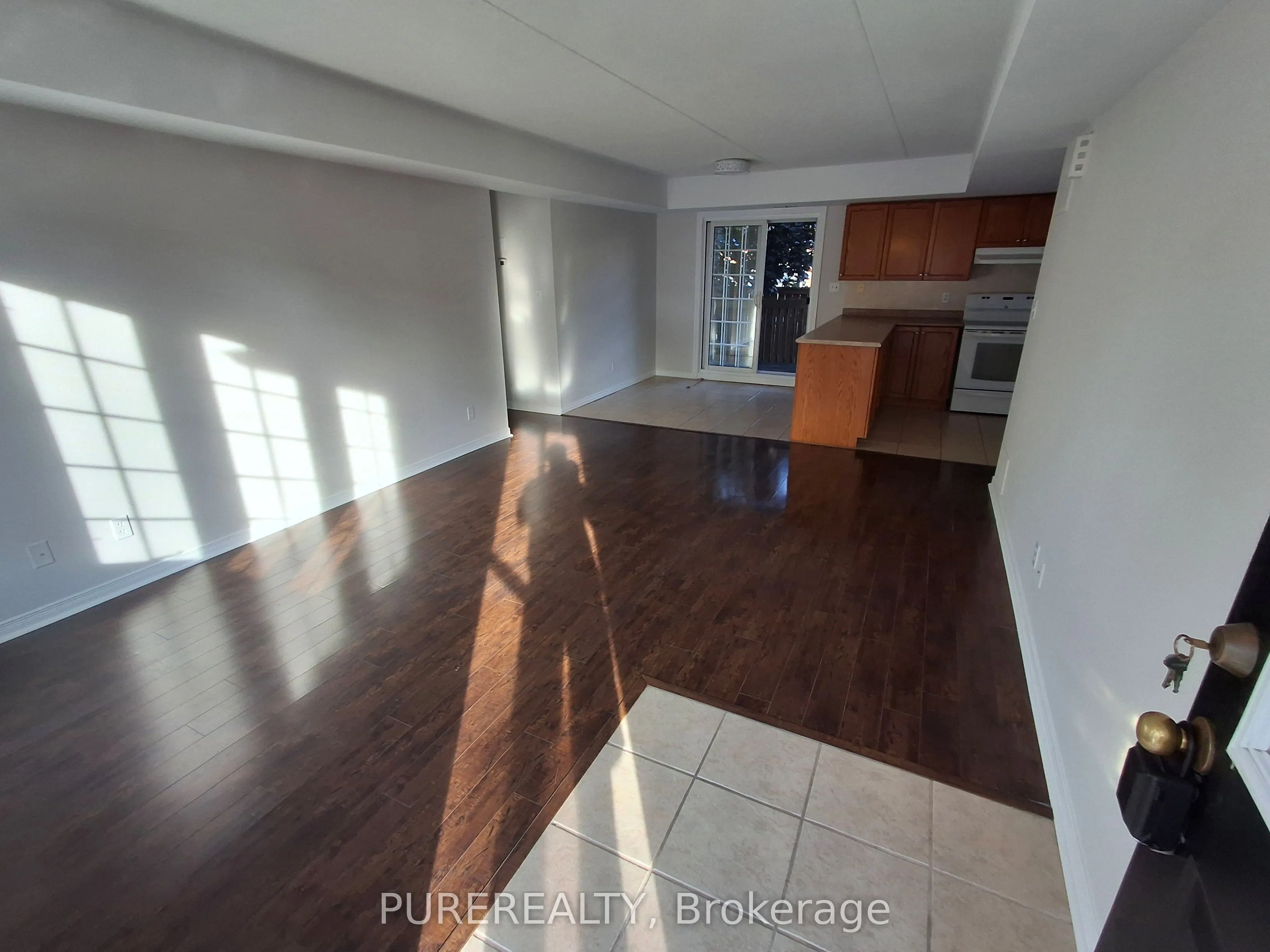 996 Rymal Road E, #15