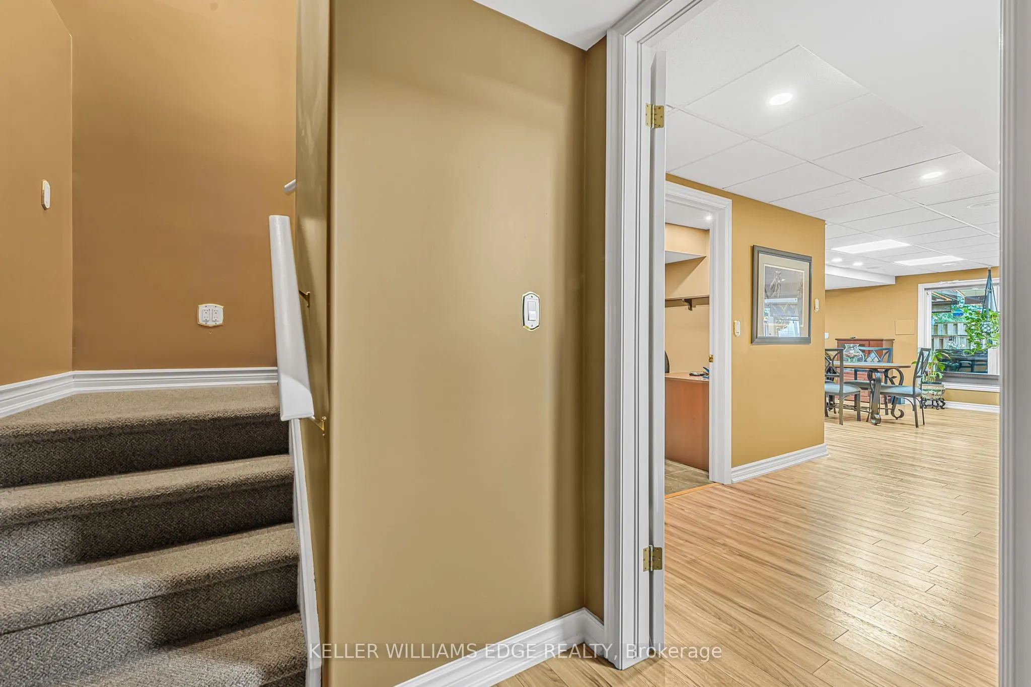 8 Oakridge Boulevard