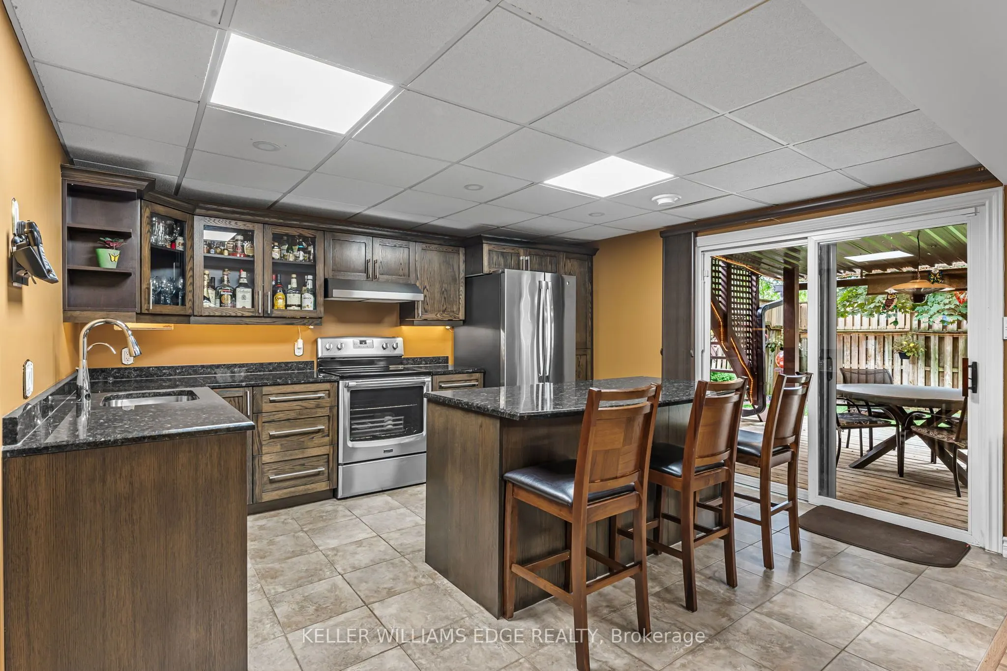 8 Oakridge Boulevard