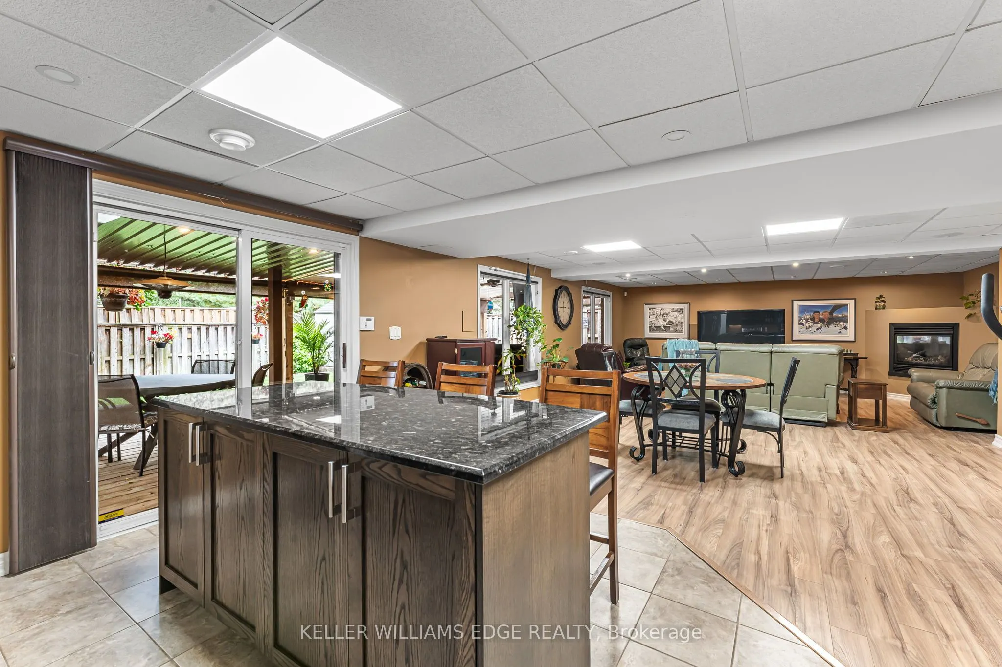 8 Oakridge Boulevard
