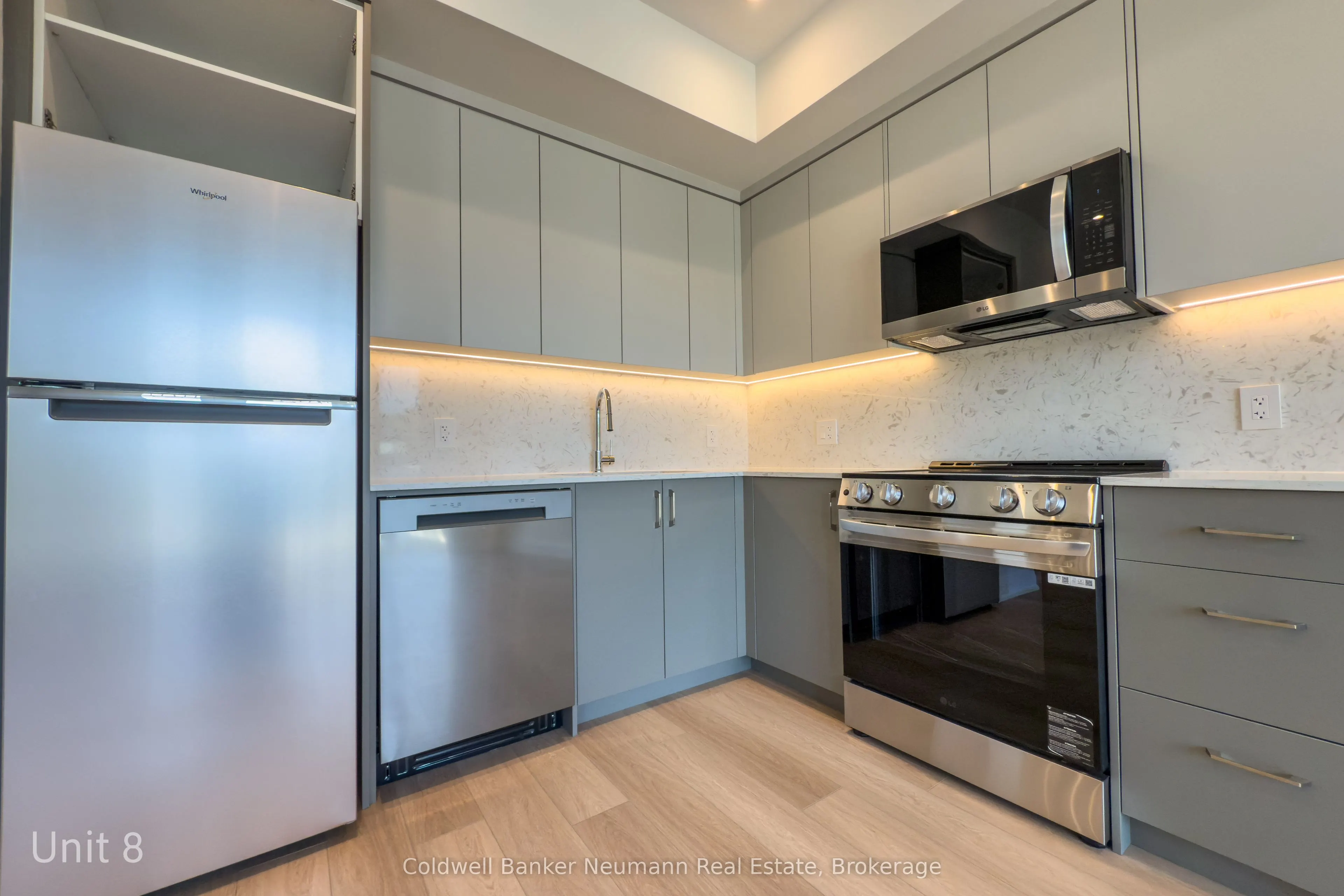 14 Stevenson Street N, #8