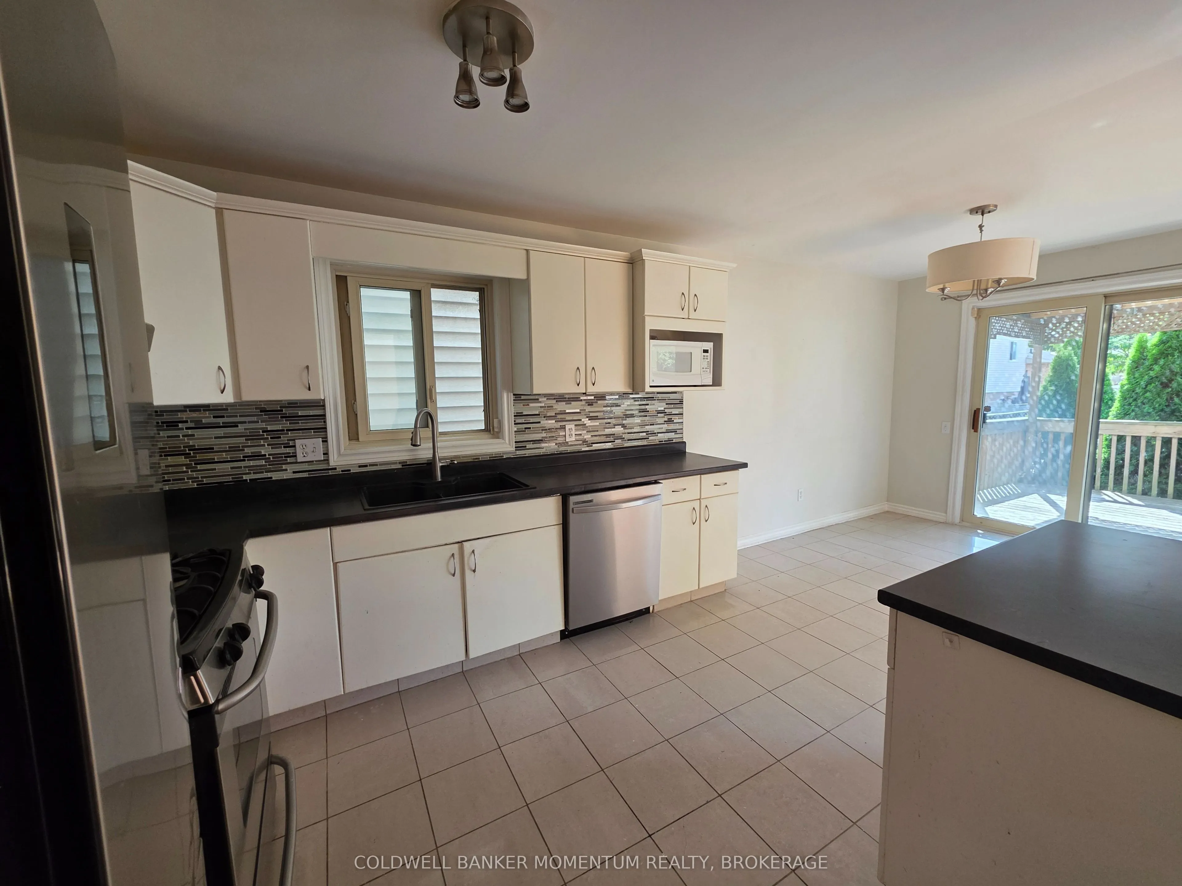 7 Terrama Court