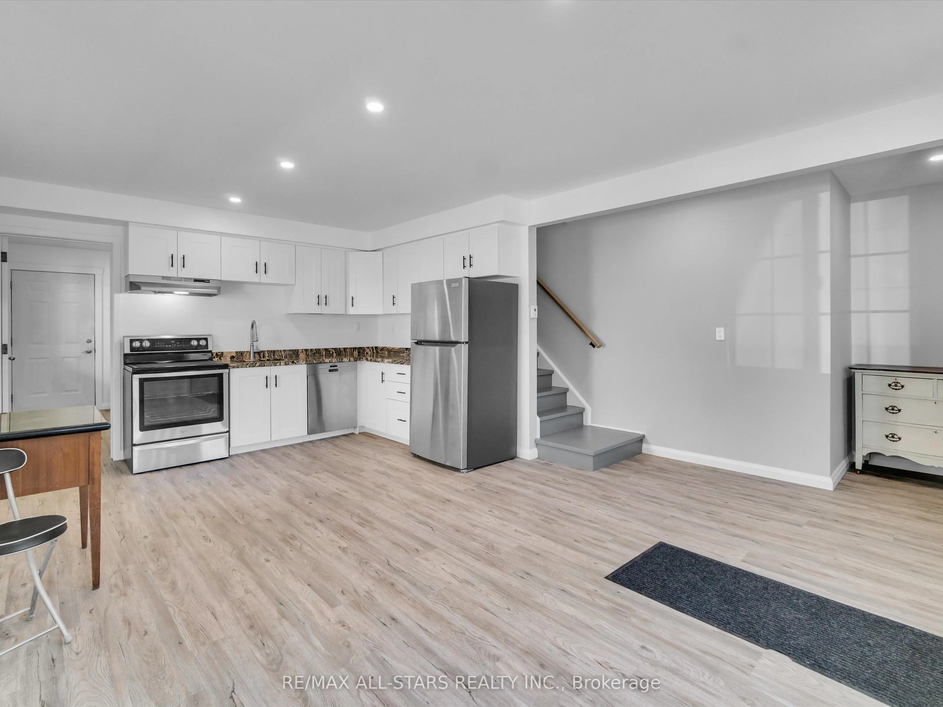 1435 Falkenburg Road