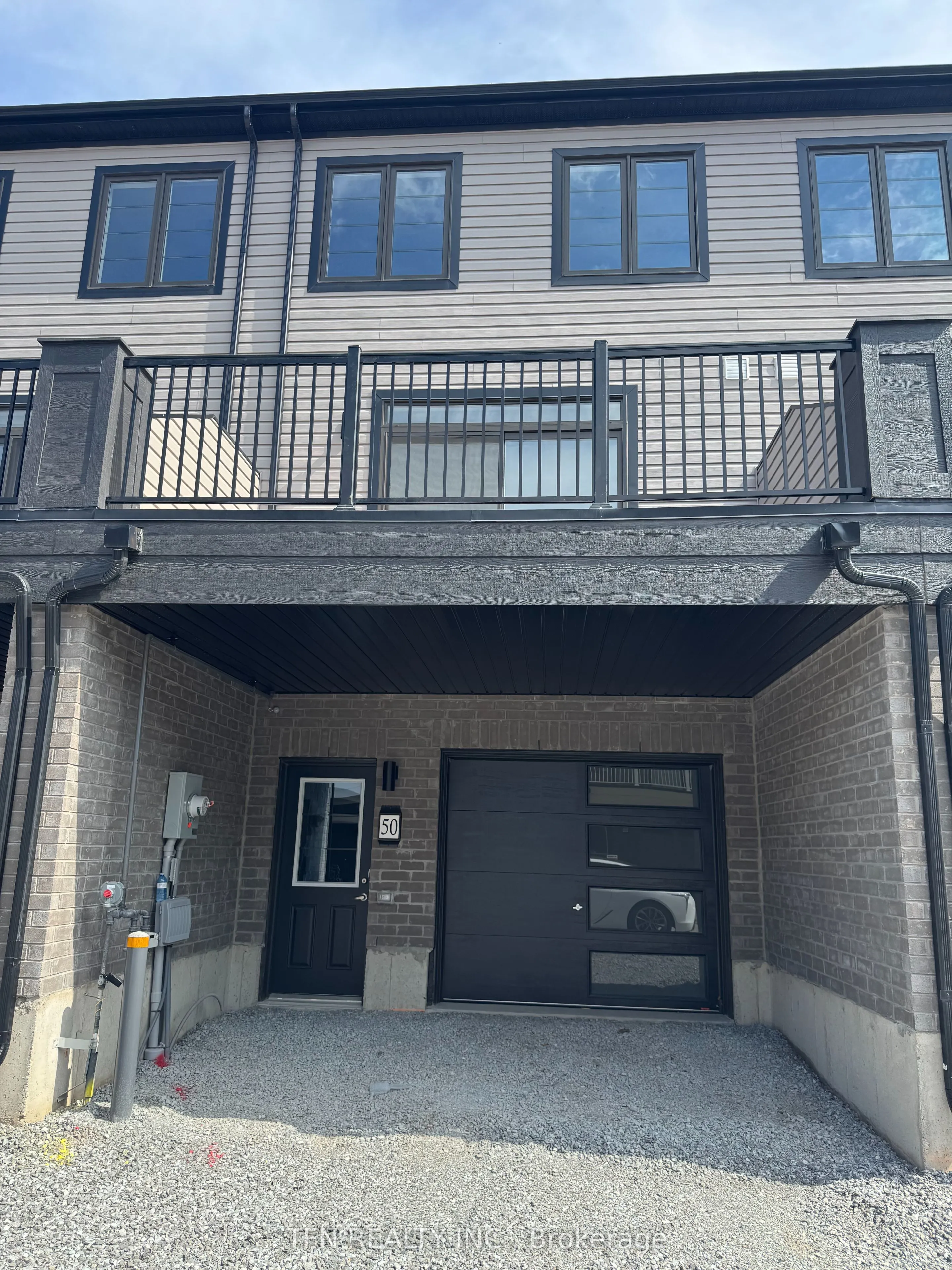50 Lilac Lane N