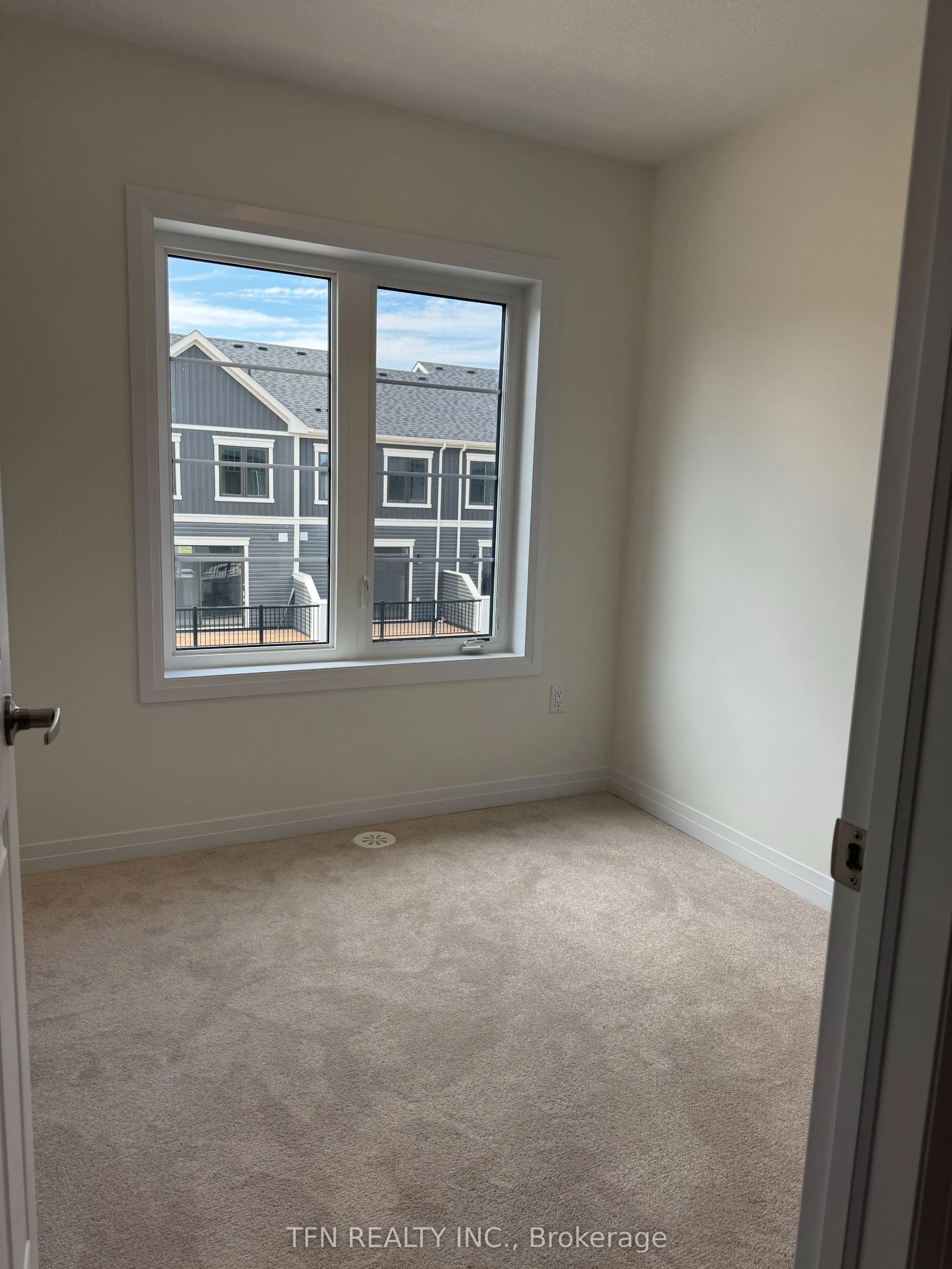 50 Lilac Lane N