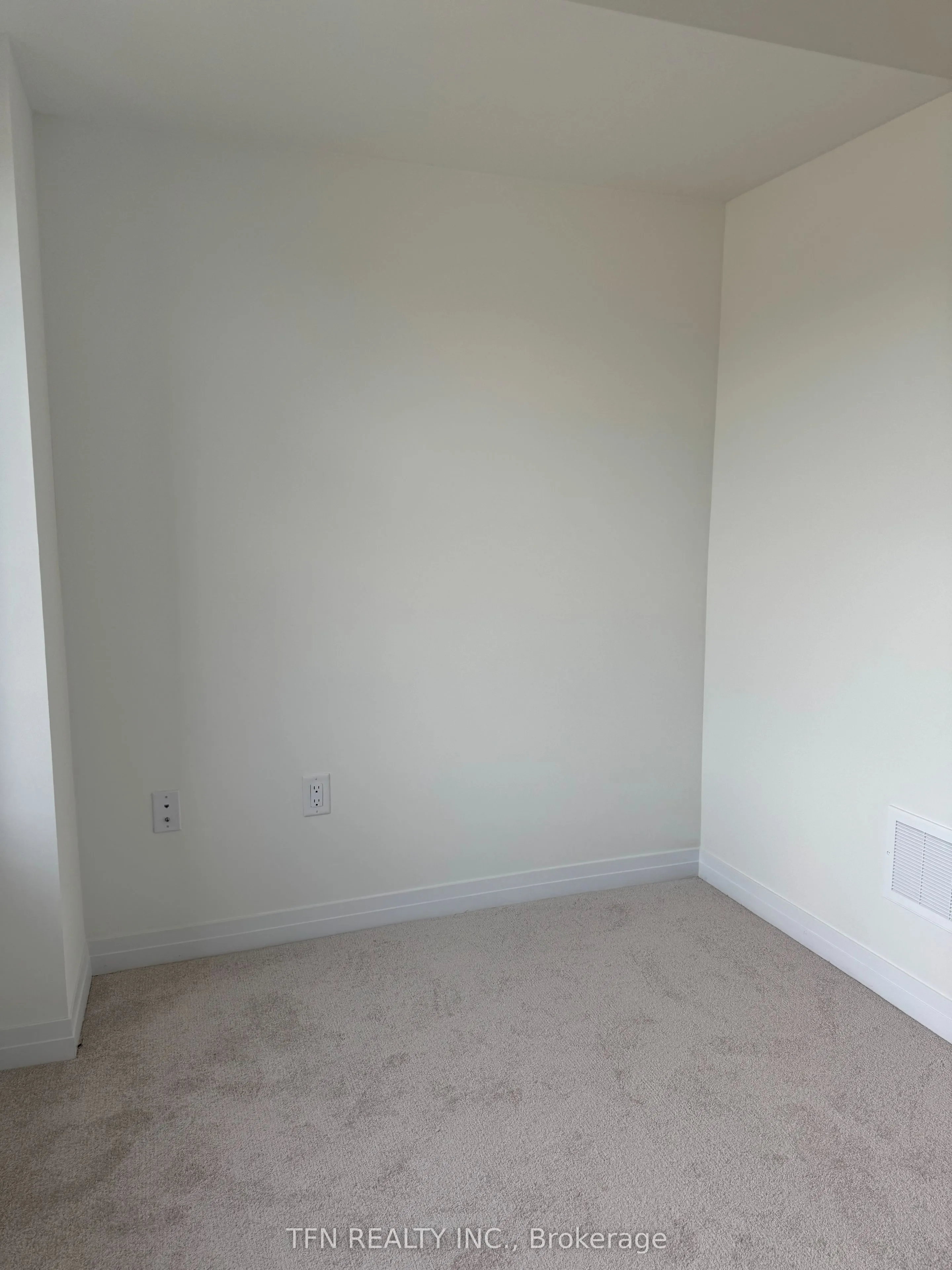50 Lilac Lane N