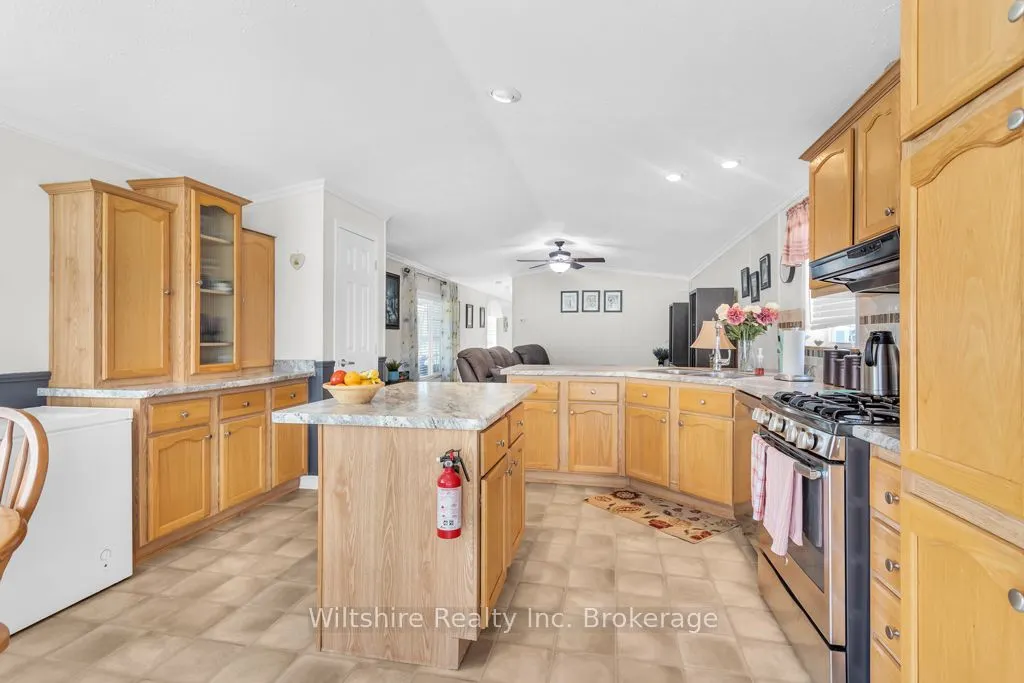 11981 PLANK Road, #18