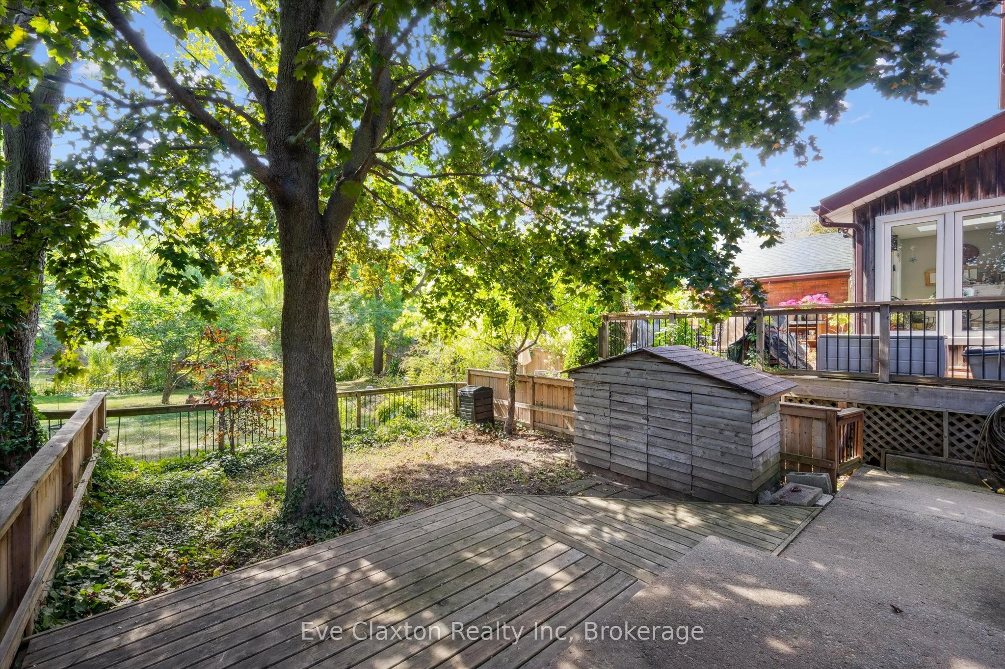 140 Arthur Street N