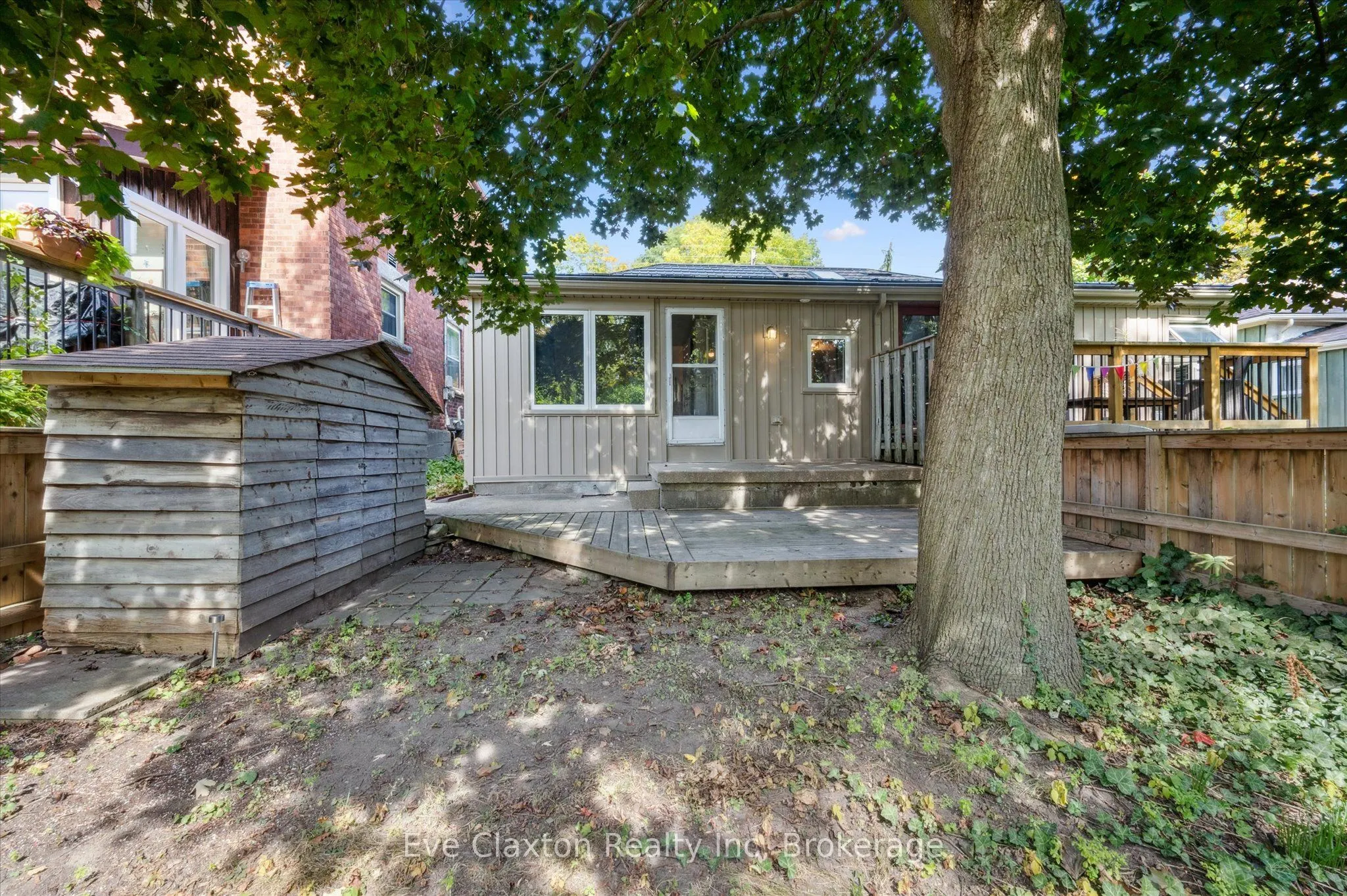 140 Arthur Street N