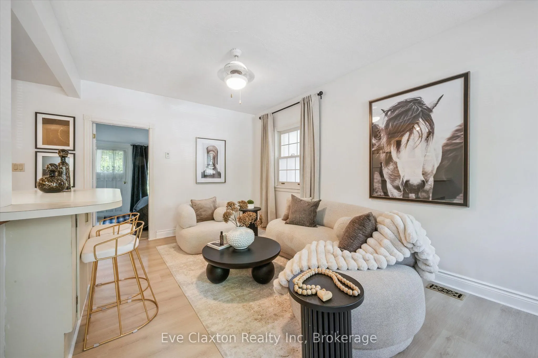 140 Arthur Street N