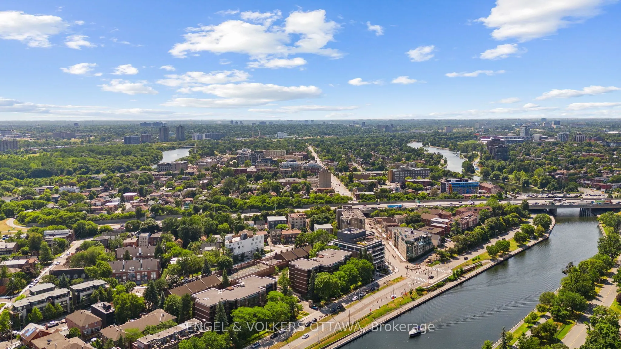 111 Echo Drive, #406