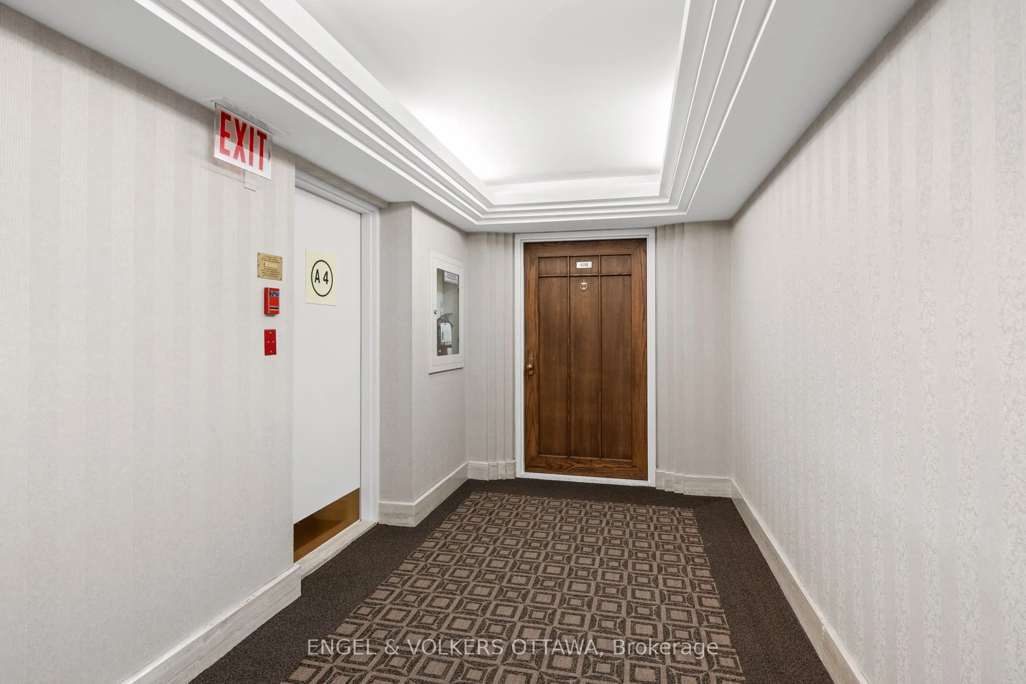 111 Echo Drive, #406
