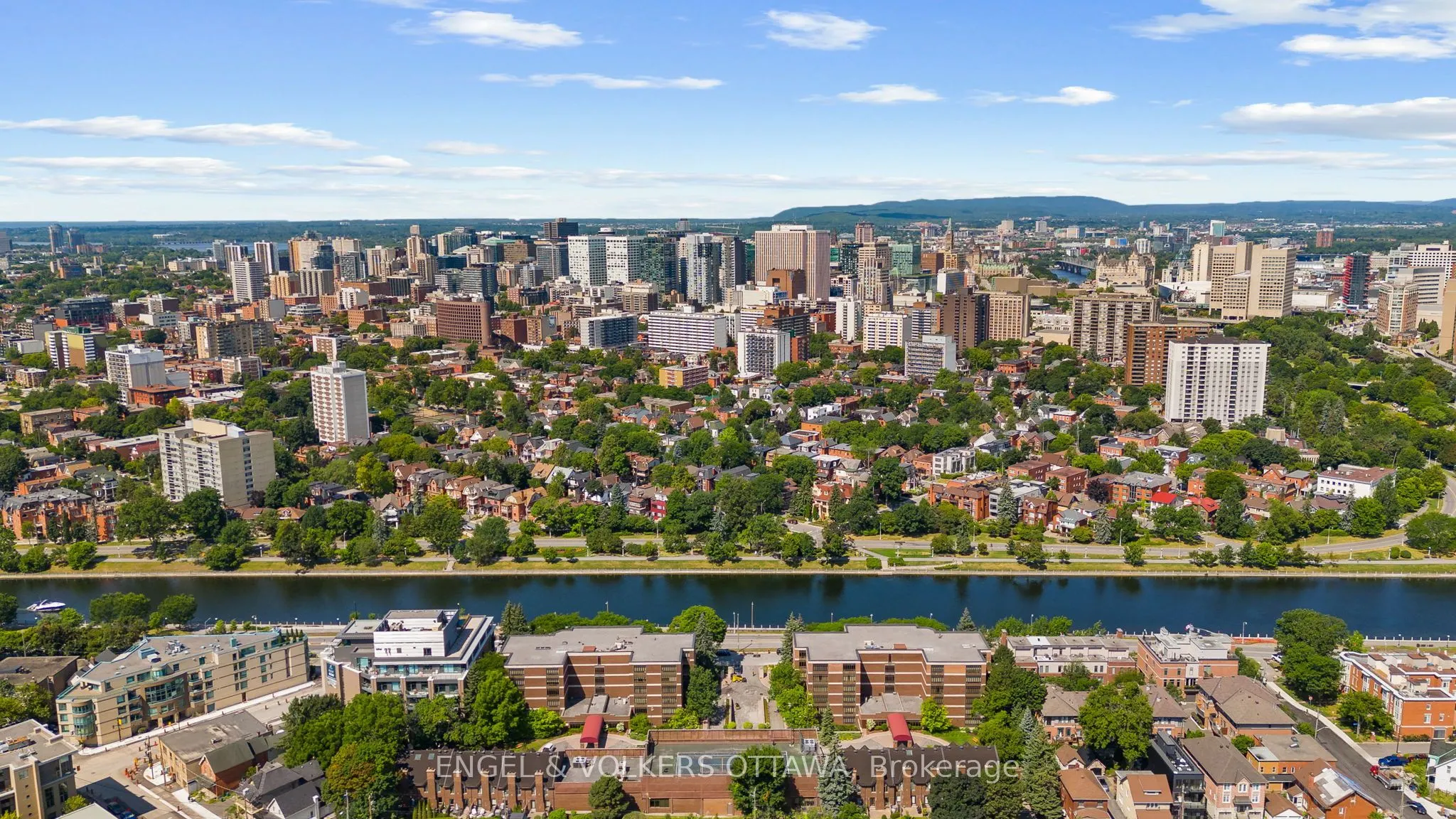 111 Echo Drive, #406